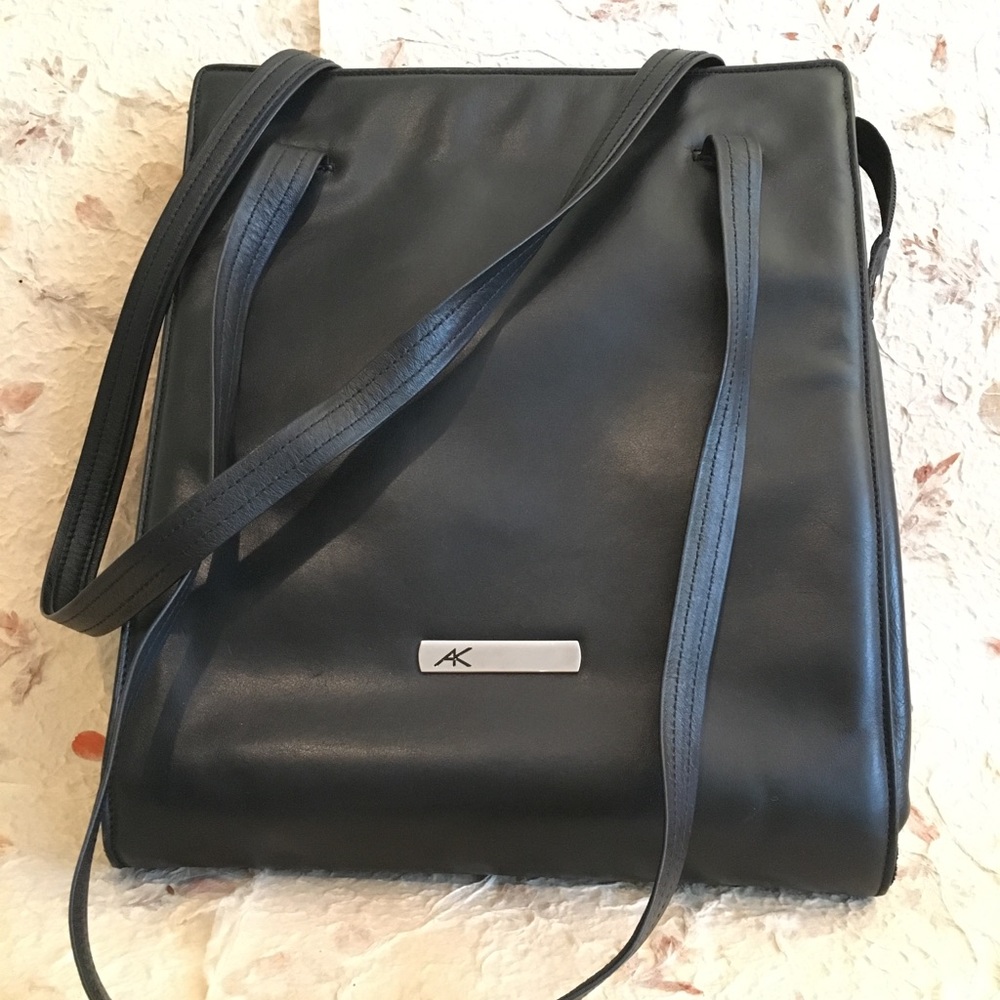 Annikki Karvinen long bag